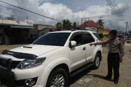 Pecahkan kaca mobil, uang  Rp100 Juta yang baru ditarik dari bank raib