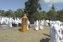 Ratusan murid MI Jembrana latihan manasik haji