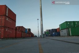 There is a surplus of US$0.346 billion: BPS