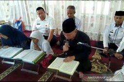 Bupati HST galakkan kembali magrib mengaji