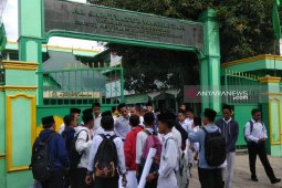 Kepala sekolah didemo sejumlah pelajar terkait tindakan pelecehan seksual