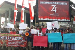 Mahasiswa dan pelajar Papua di Jember unjuk rasa tolak rasisme