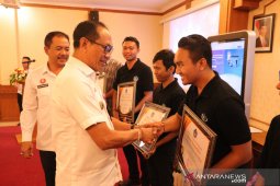 Pemkab Badung miliki layanan perizinan "LAPERON" dan "OSS"