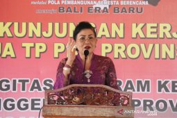 Putri Koster intruksikan kegiatan PKK sentuh  kebutuhan masyarakat