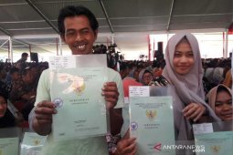 Sertifikat silakan dijaminkan ke bank kalau yakin, kata Jokowi
