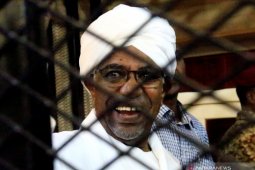 Mantan presiden Sudan dihukum dua tahun penjara