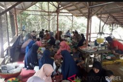 Antara TV - SMN Sulawesi Tenggara Makan Nasi Bedulang Khas Belitung Timur