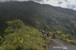 Wisata Bersepeda Di Gunung Galunggung
