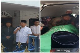 Bupati Tapsel lepas keberangkatan jenazah mantan Plh Bupati Tapsel