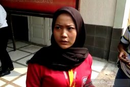 Karyawati minimarket diseret dan dipaksa buka baju di kamar mandi
