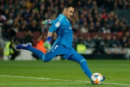 PSG mengumumkan bergabungnya kiper Keylor Navas