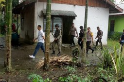 Brimob Gorontalo-Kalteng bantu amankan atribut KNPB di Kampung Pisang Timika