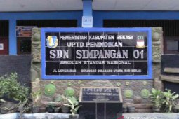 Ratusan SD dan SMP Bekasi raih predikat standar nasional Kemendikbud