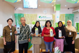 Senyum ramah BPJS Ketenagakerjaan untuk peserta di Hari Pelanggan