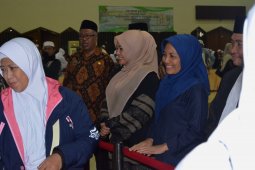 Jemaah kloter 40 tiba, Bupati Pandeglang jemput ke Pondok Gede