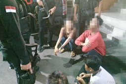 Polisi ringkus empat pemuda pelaku pemalakan di Pasar Tomang