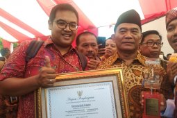 Wartawan ANTARA raih penghargaan jurnalistik Hari Aksara