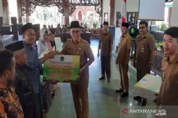 Pemkab Pamekasan salurkan bantuan Rp2,1 miliar untuk PMKS