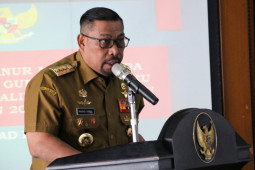 Gubernur ingatkan bupati-wali kota turunkan angka kemiskinan