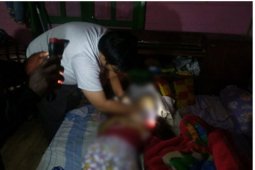 Cekcok dengan suami gara-gara foto mesra dengan seorang lelaki, ibu muda ini pilih gantung diri
