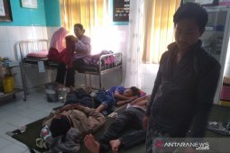 Keracunan dialami puluhan warga Kampung Pangkalan Sukabumi usai santap nasi uduk