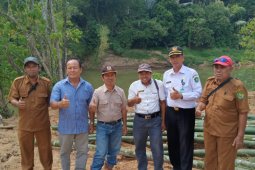 Dua desa di Kutim gunakan dana desa buat jalan