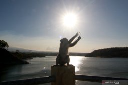 Debit air waduk Bajulmati menyusut