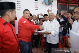 Plt Bupati Asahan dan Sekda daftar balon Bupati ke PDIP
