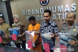Warga saksikan penangkapan pelaku pencabulan puluhan anak bawah umur