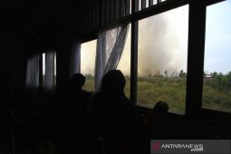 Kebakaran Lahan Mendekati Sekolah