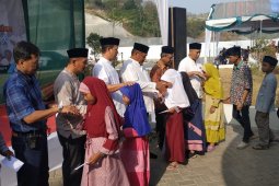 Asosiasi Pengusaha Suralaya santuni puluhan anak yatim