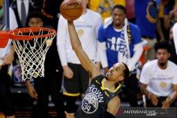 Mantan bintang Warriors Shaun Livingston pensiun