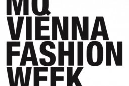 Perak dan Nuansa Batik daya tarik Vienna Fashion Week