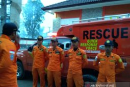 Pemancing ikan hilang terseret ombak di pantai selatan Garut