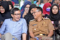 Wabup Gorontalo Utara nilai Rocky Gerung hangatkan iklim intelektual kampus