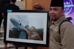 Fotografer Antara raih Juara Foto Hari Perhubungan
