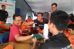 Kesehatan tim satgas karhutla Batanghari di cek secara berkala