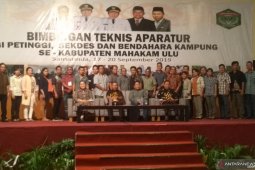 Bupati Mahulu ingatkan kades tidak selewengkan anggaran desa