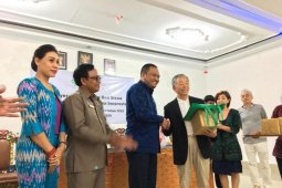 Puluhan anak kurang sejahtera di Gianyar terima beasiswa