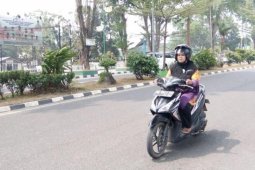 Kendati kabut asap sejumlah pengendara motor di Jambi  tanpa masker