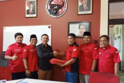 PDIP Surabaya serahkan berkas pendaftaran bacawali ke DPD Jatim