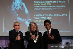 Empu Ageng  untuk maestro foto jurnalistik Indonesia