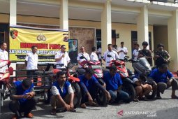 Enam pengemis main judi ditangkap polisi si Takengon