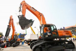 PUPR Ministry to relax license for construction business
