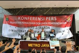 Polda Metro Jaya tangkap pemalsu surat berharga dan dokumen negara