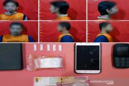 Dua buruh terjerat 5 paket sabu-sabu