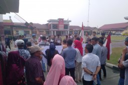 Warga desak polisi proses hukum oknum Kades pembuat video asusila