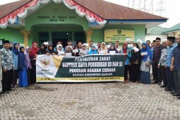 100 mahasiswa terima bantuan biaya kuliah dari Baznas