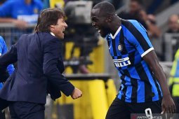 Inter bungkam Milan bawa ke puncak klasemen Liga Italia