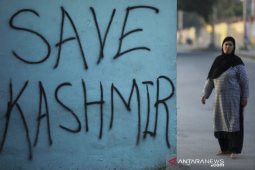 Serangan granat di  Kashmir, dua orang tewas dan beberapa orang terluka